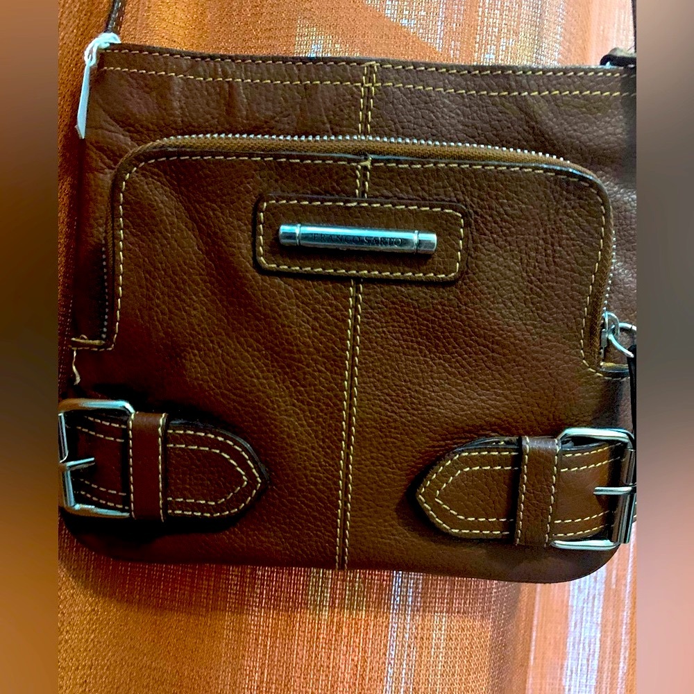 Franco Sarto brown leather cross body purse. Excellent pre owned condition